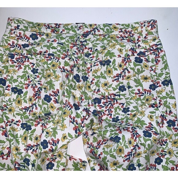 𝅺ralph Lauren Womens‎ Floral Capris Size 4 - Picture 2 of 8